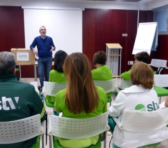 equipos de limpieza formados ante posibles casos de coronavirus STV Gestión